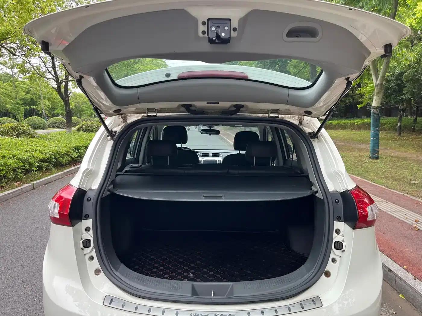 2015 Senova X65 2.0T Automatic Elite — миниатюра 11