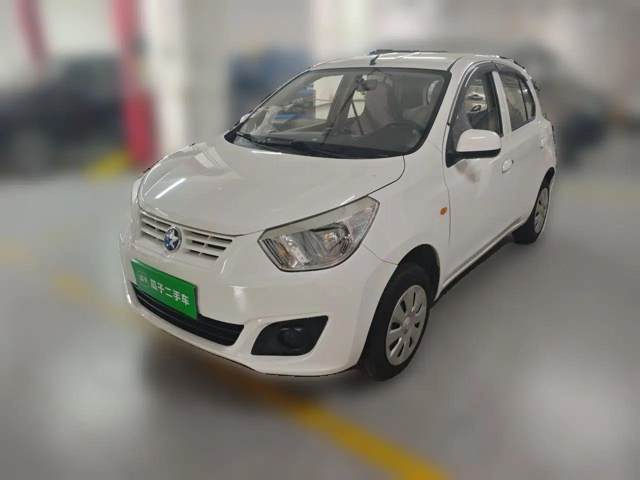 Used Venucia R30 2016 1.2L Manual Enjoyment Edition — миниатюра 1
