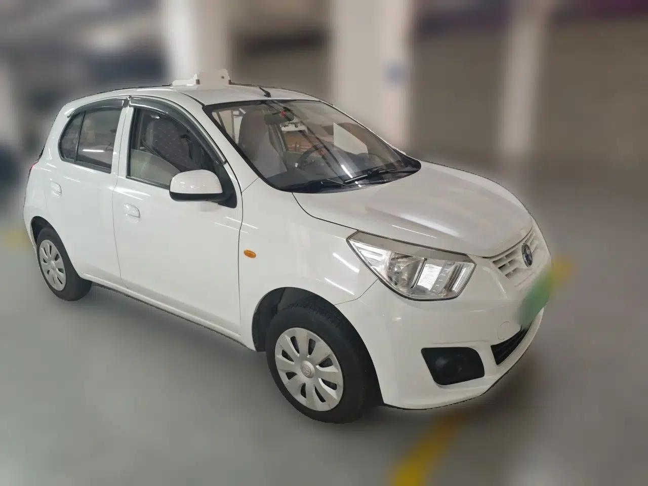 Used Venucia R30 2016 1.2L Manual Enjoyment Edition — миниатюра 3