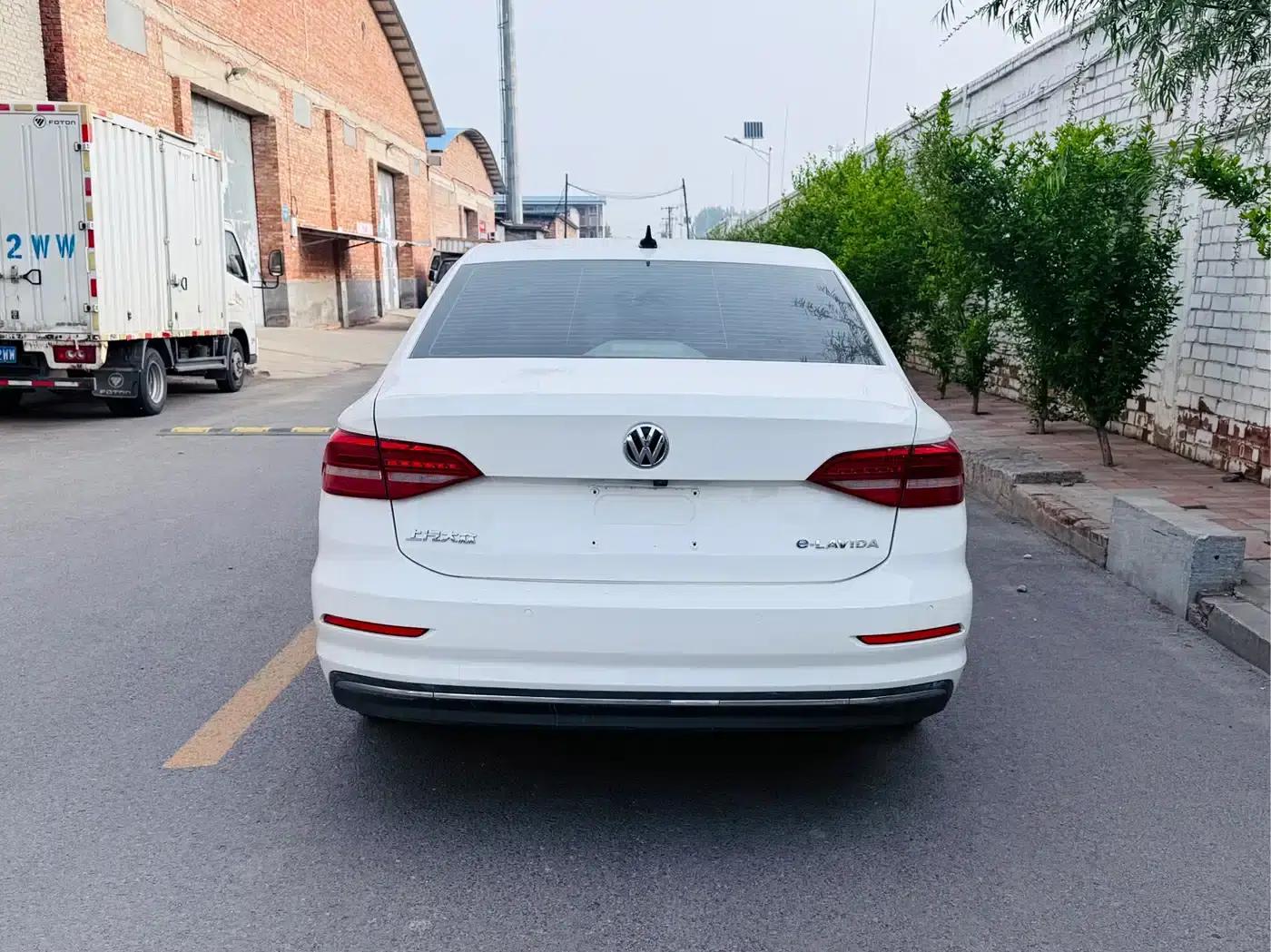 2019 Volkswagen Lavida EV Premium Edition — миниатюра 5