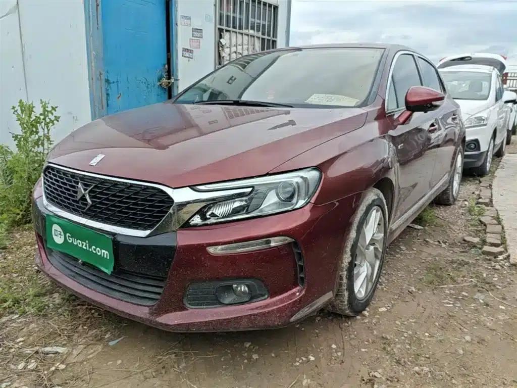 DS 4S 2016 1.6T Automatic Dynamic Edition THP160 — миниатюра 1