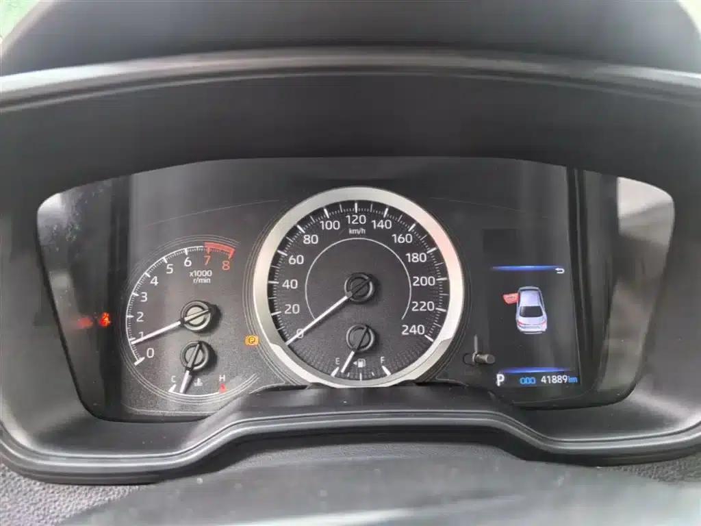 2021 Geely Lingshang 2.0L Luxury Edition — миниатюра 8
