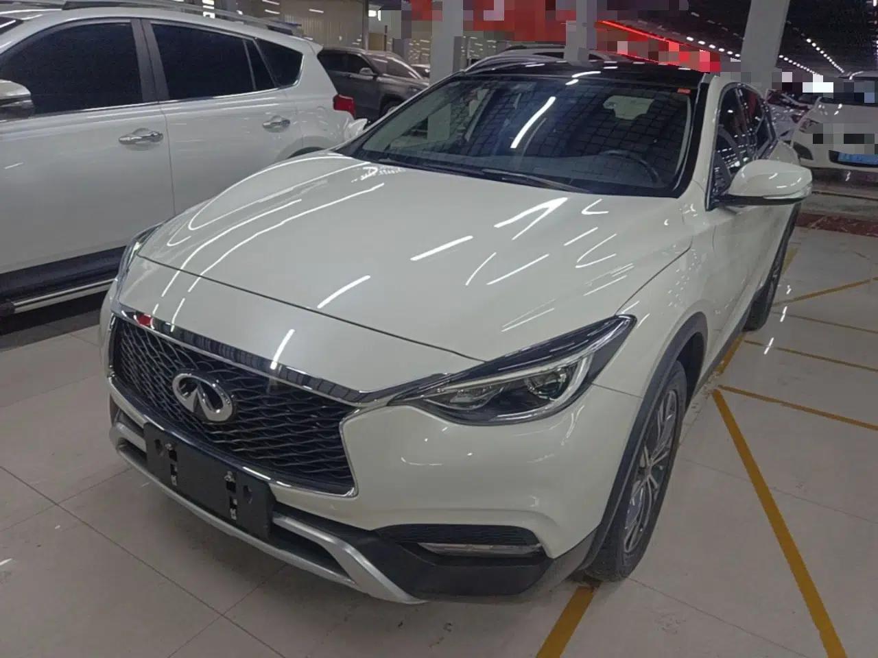 Used Infiniti QX30 2018 1.6T Two-Wheel Drive Sport Edition — миниатюра 1