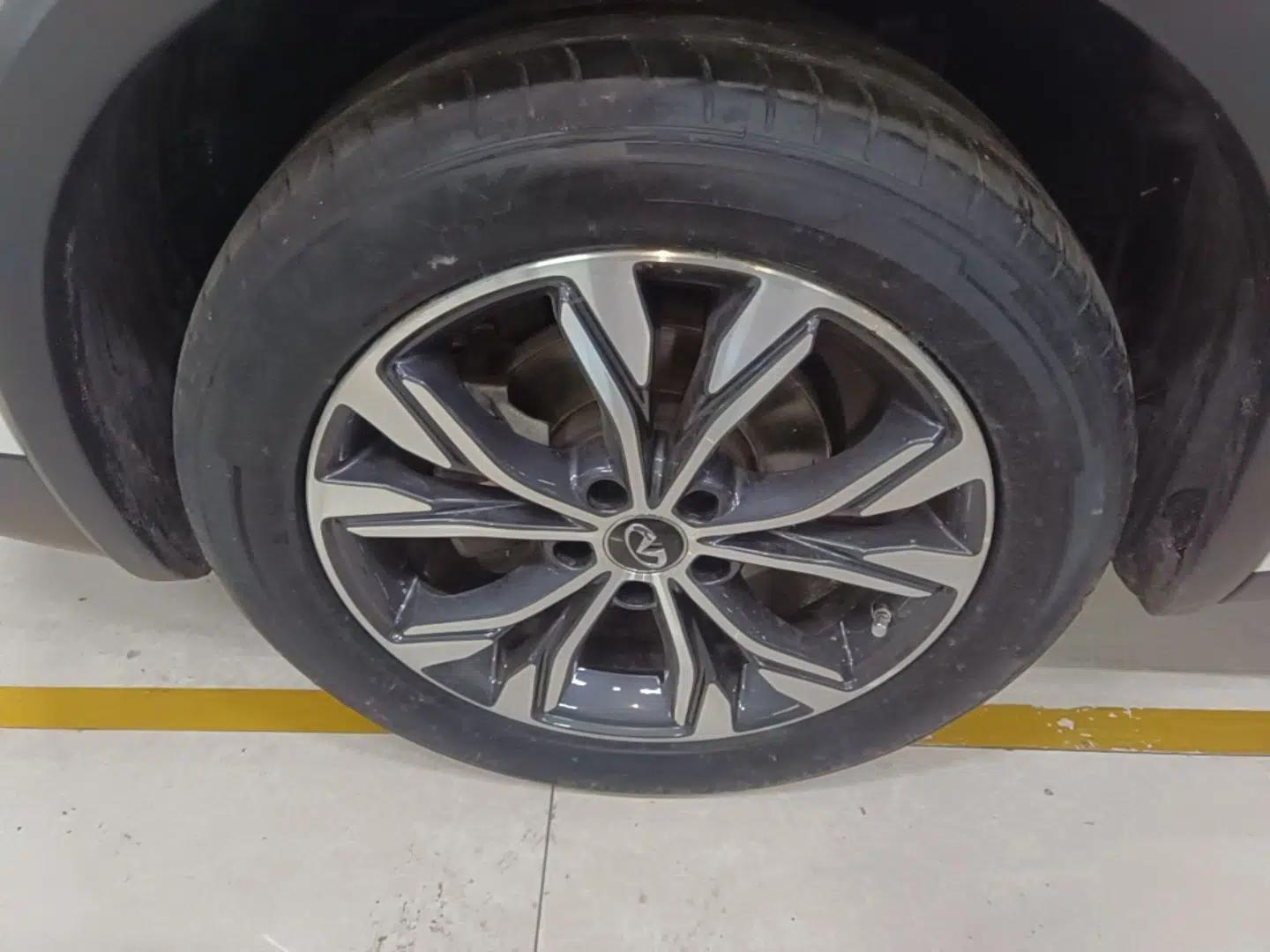 Used Infiniti QX30 2018 1.6T Two-Wheel Drive Sport Edition — миниатюра 15