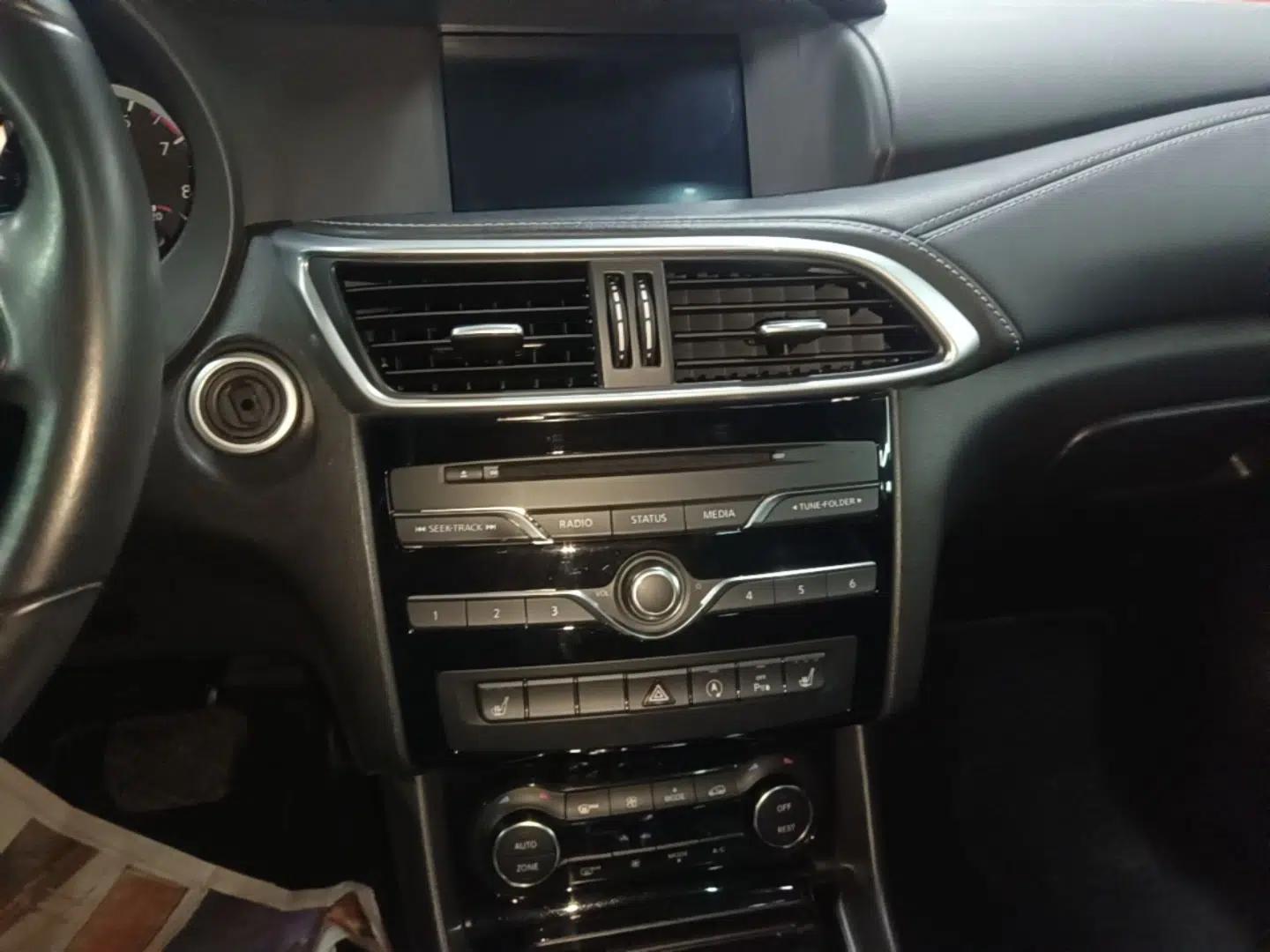 Used Infiniti QX30 2018 1.6T Two-Wheel Drive Sport Edition — миниатюра 20
