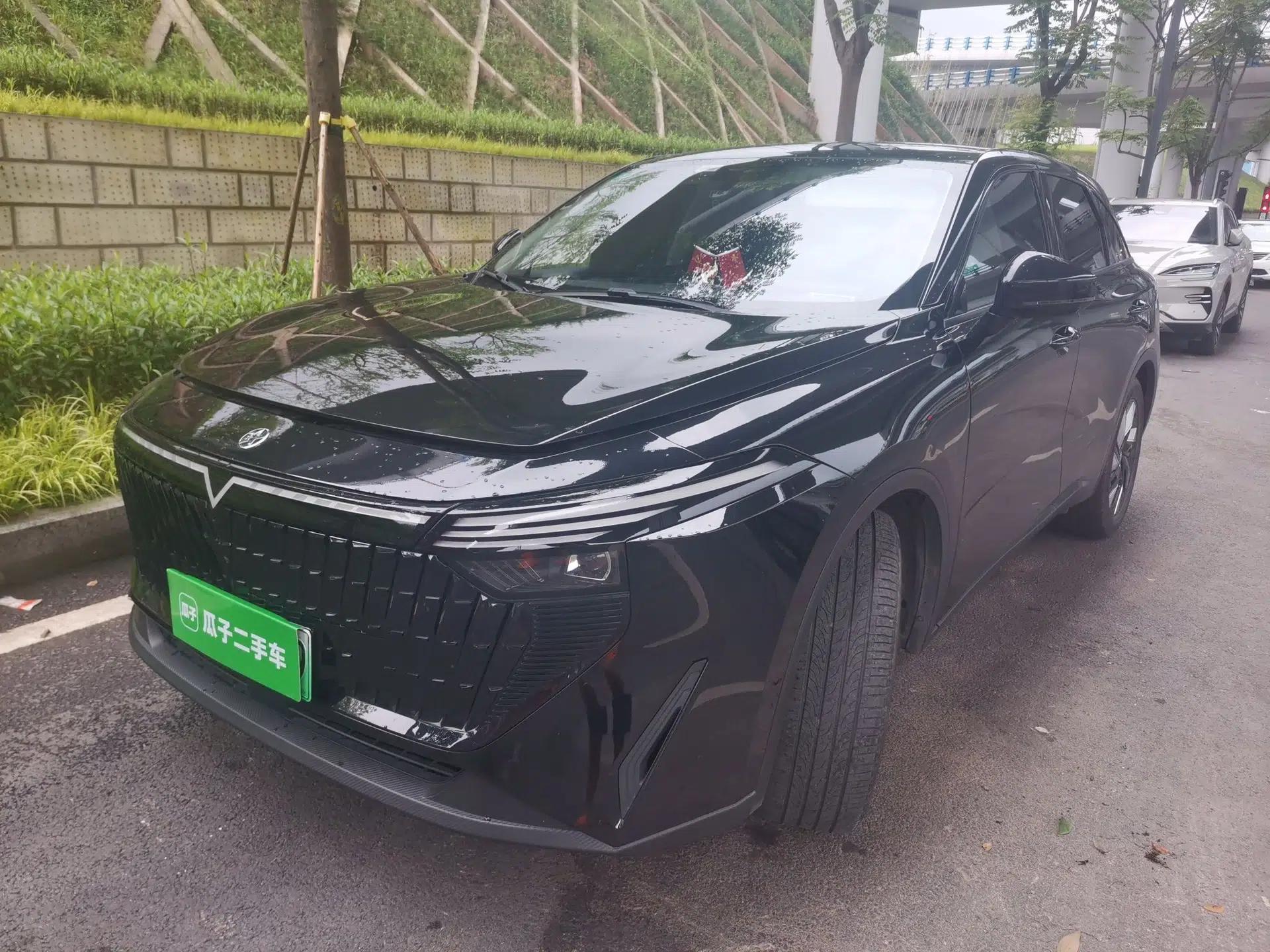 Used Venucia V DD-i 2023 110 km iE Version — миниатюра 1