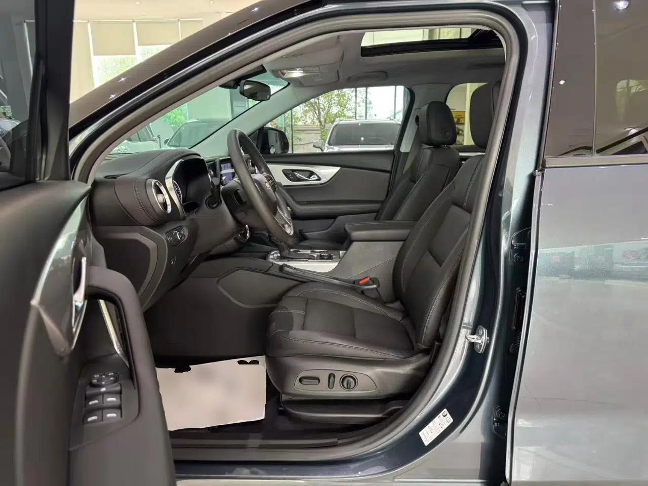 Used Chevrolet Blazer 2020 650T 7-Seater Luxury Edition — миниатюра 17