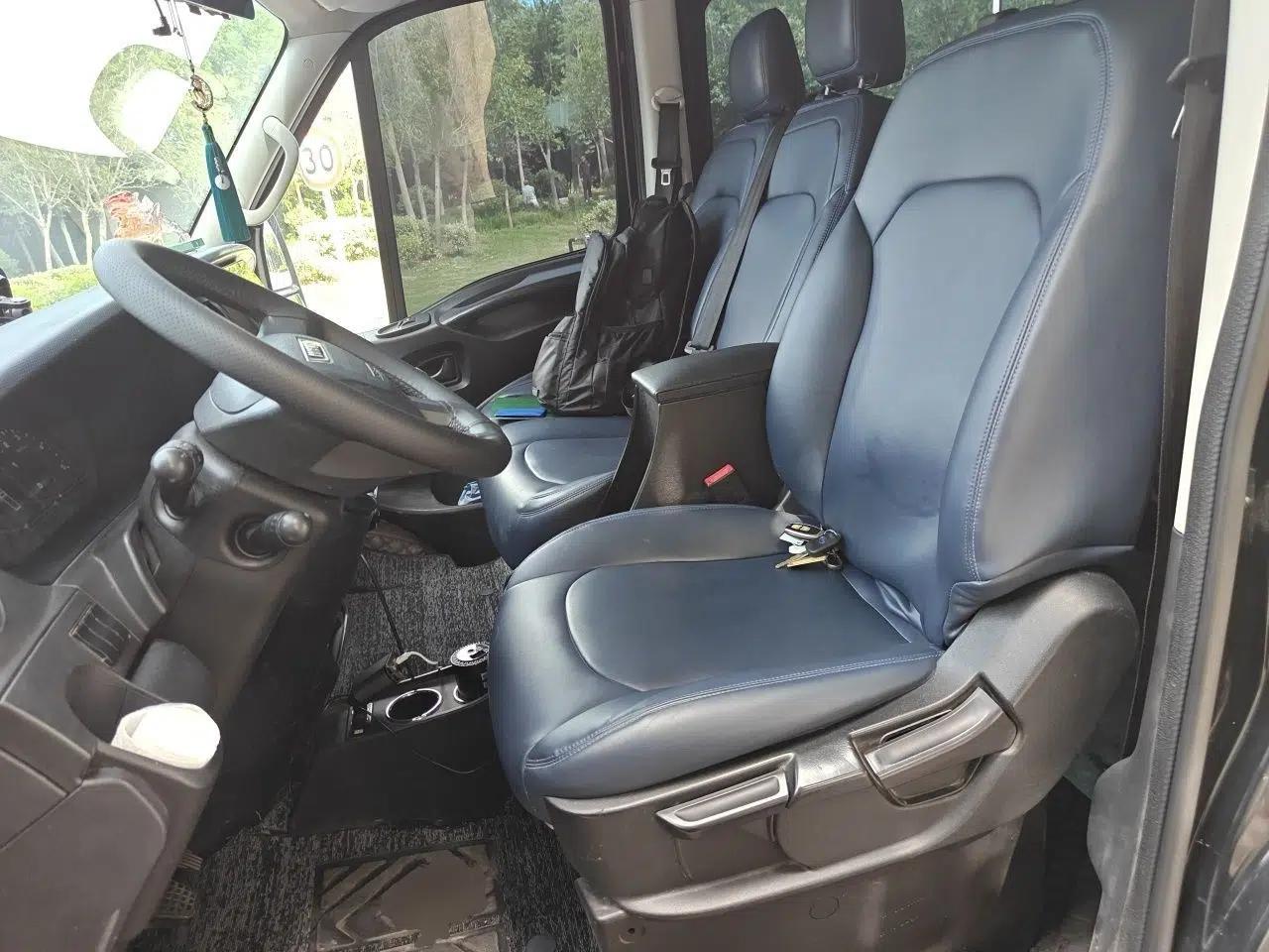 Used Iveco Eurocargo 2021 2.0T Manual Super-Rui Short Wheelbase Low-Roof Side-Hinged Door F1A — миниатюра 15