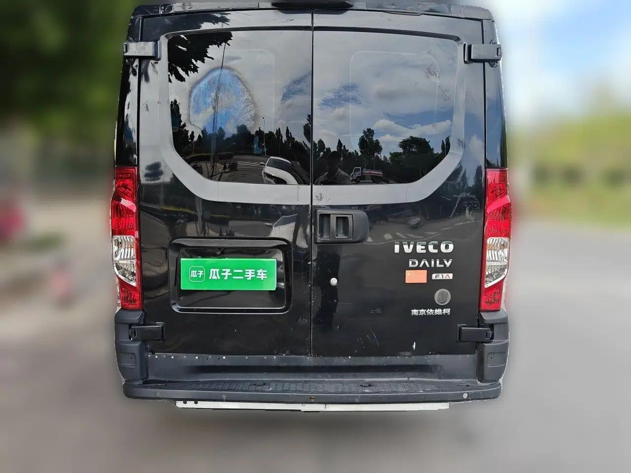 Used Iveco Eurocargo 2021 2.0T Manual Super-Rui Short Wheelbase Low-Roof Side-Hinged Door F1A — миниатюра 5