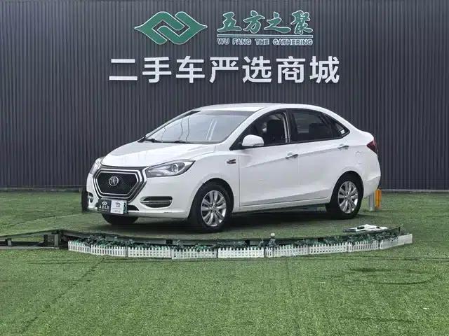 JAC iEV 2015 iEV5