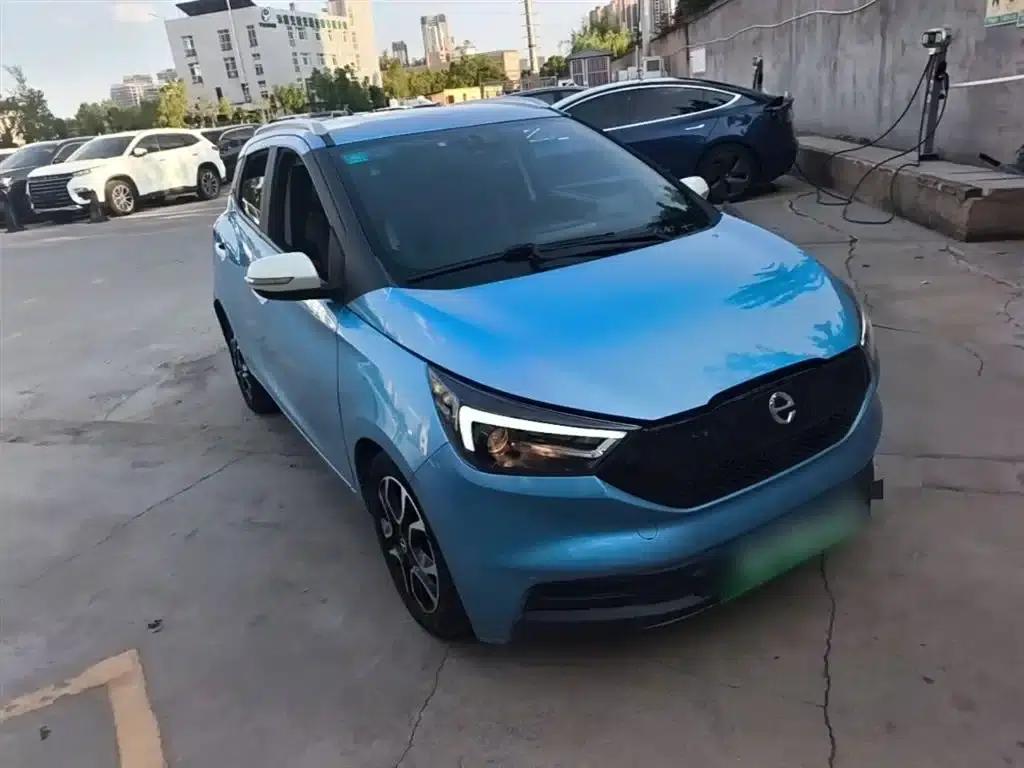 Yizhi EV3 2019 Cool Run Edition — миниатюра 4