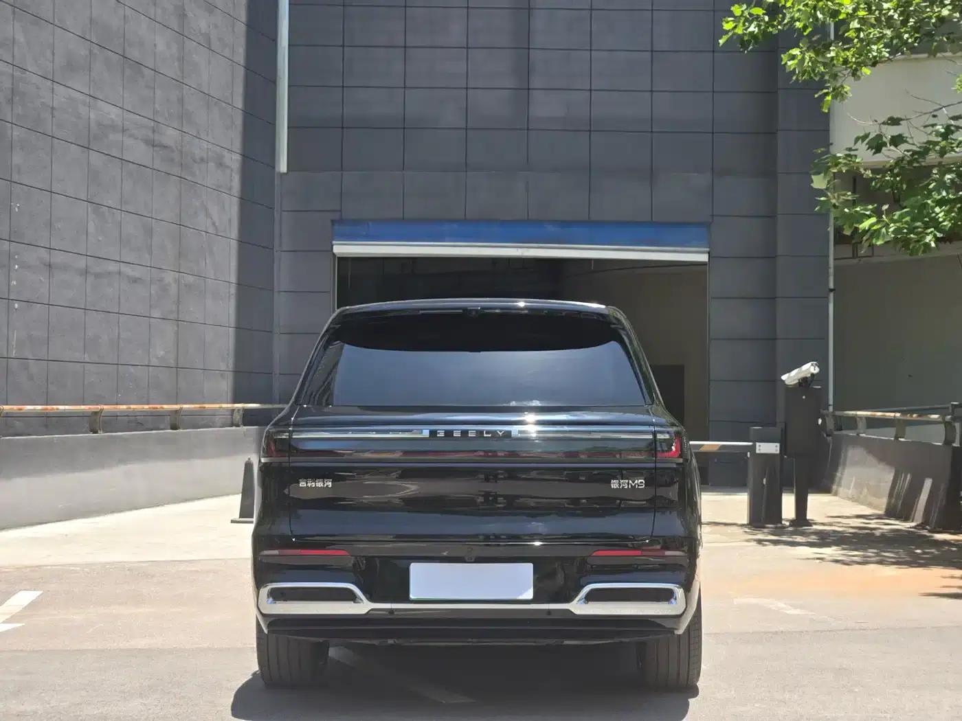 Galaxy M9 2025 210km/h AWD Navigator Edition — миниатюра 14