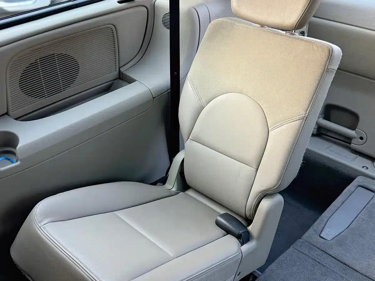 2012 Grand Voyager 3.0L Classic Edition — миниатюра 13