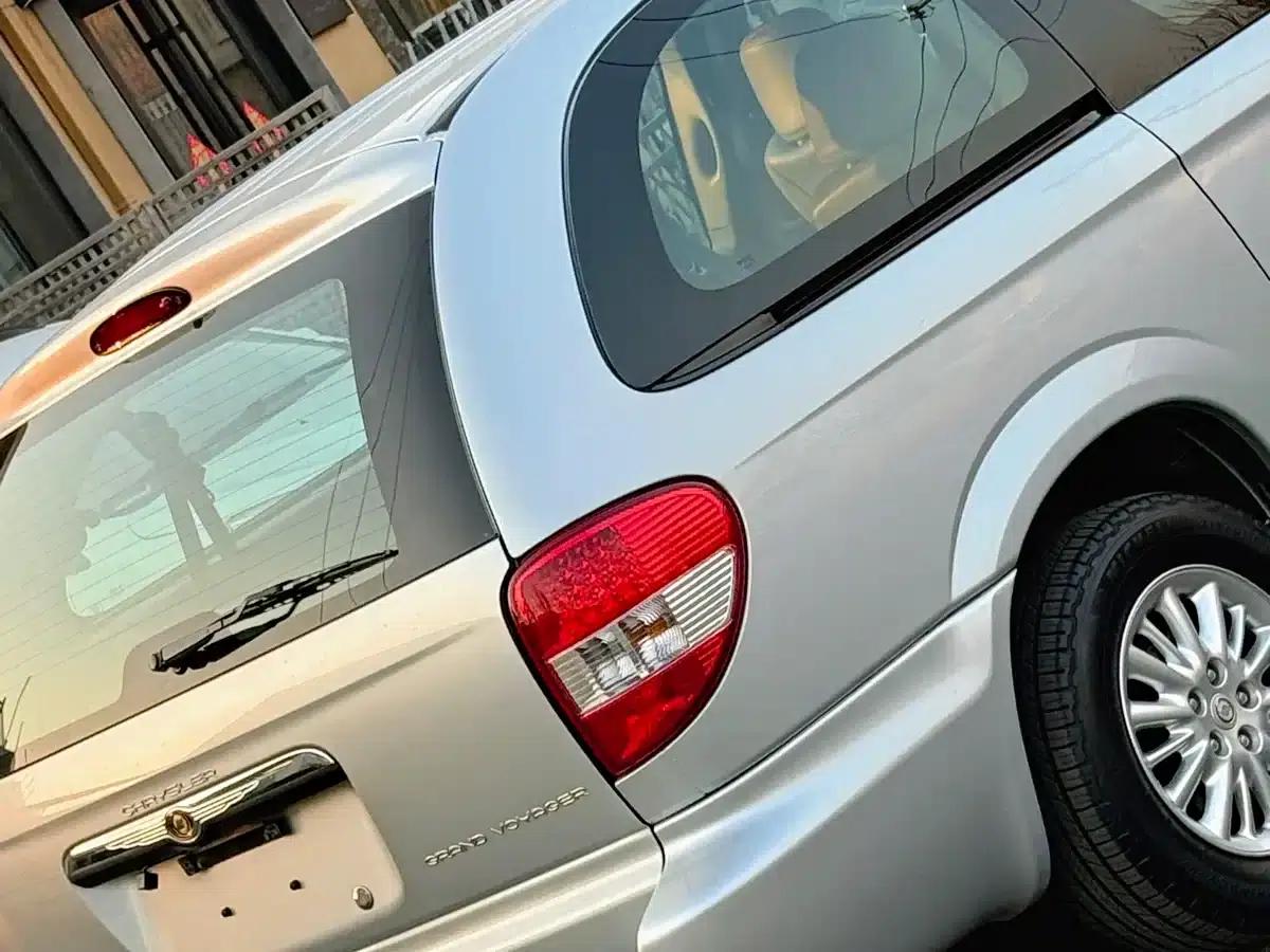 2012 Grand Voyager 3.0L Classic Edition — миниатюра 4