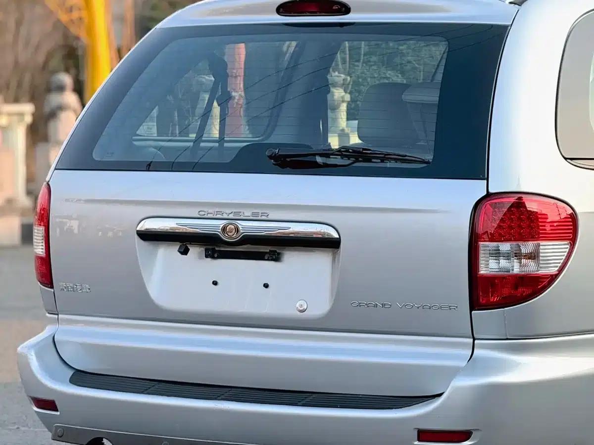2012 Grand Voyager 3.0L Classic Edition — миниатюра 8