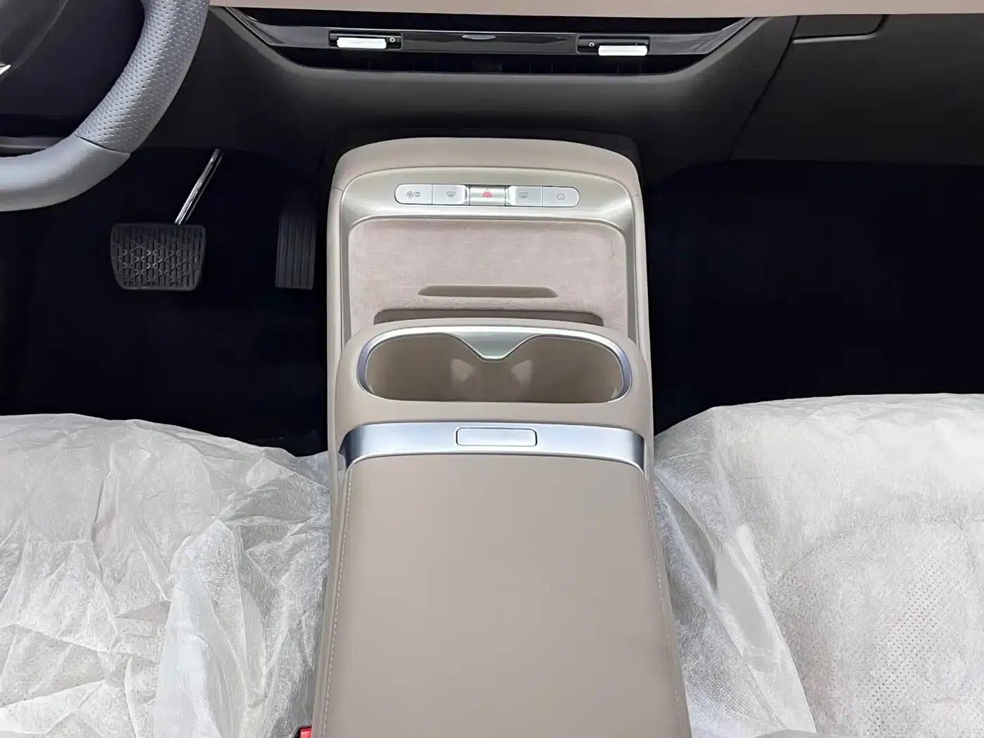 MG ES5 2025 425plus Rear-Wheel Drive — миниатюра 23