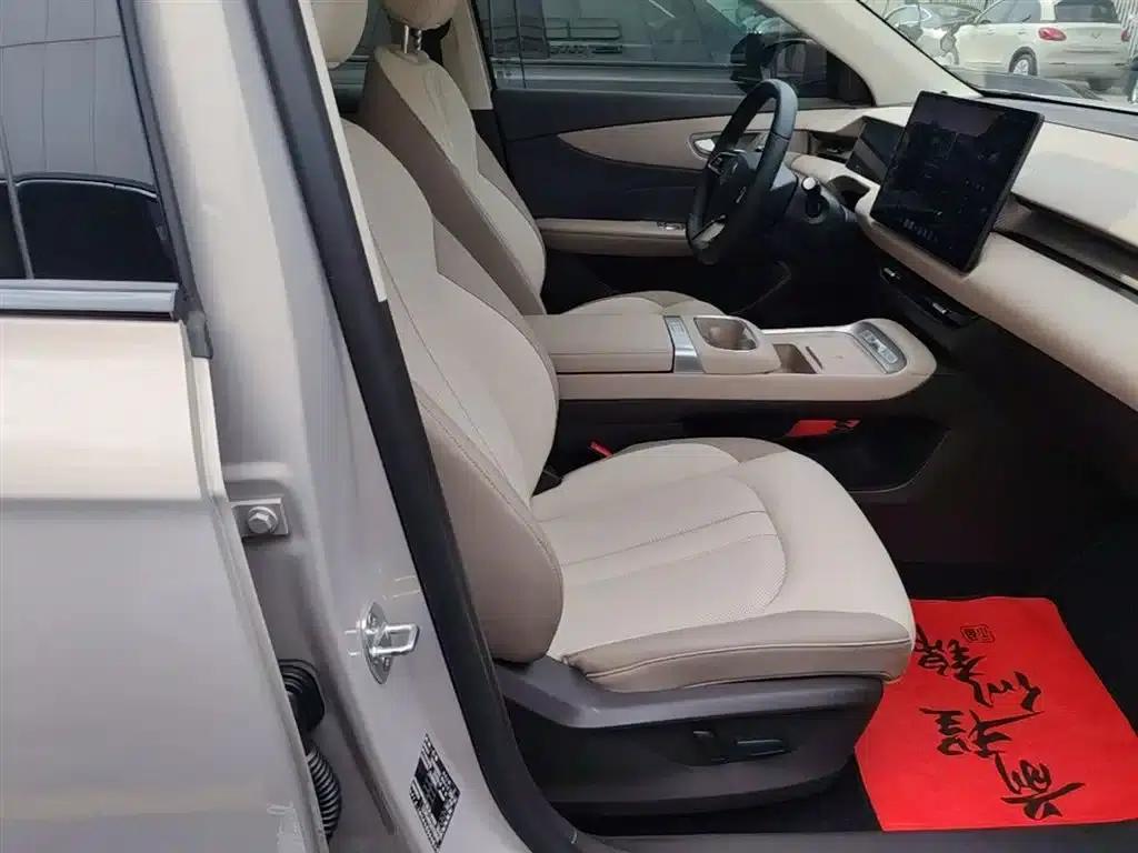 MG ES5 2025 525max Rear-Wheel Drive Intelligent Driving Edition — миниатюра 25