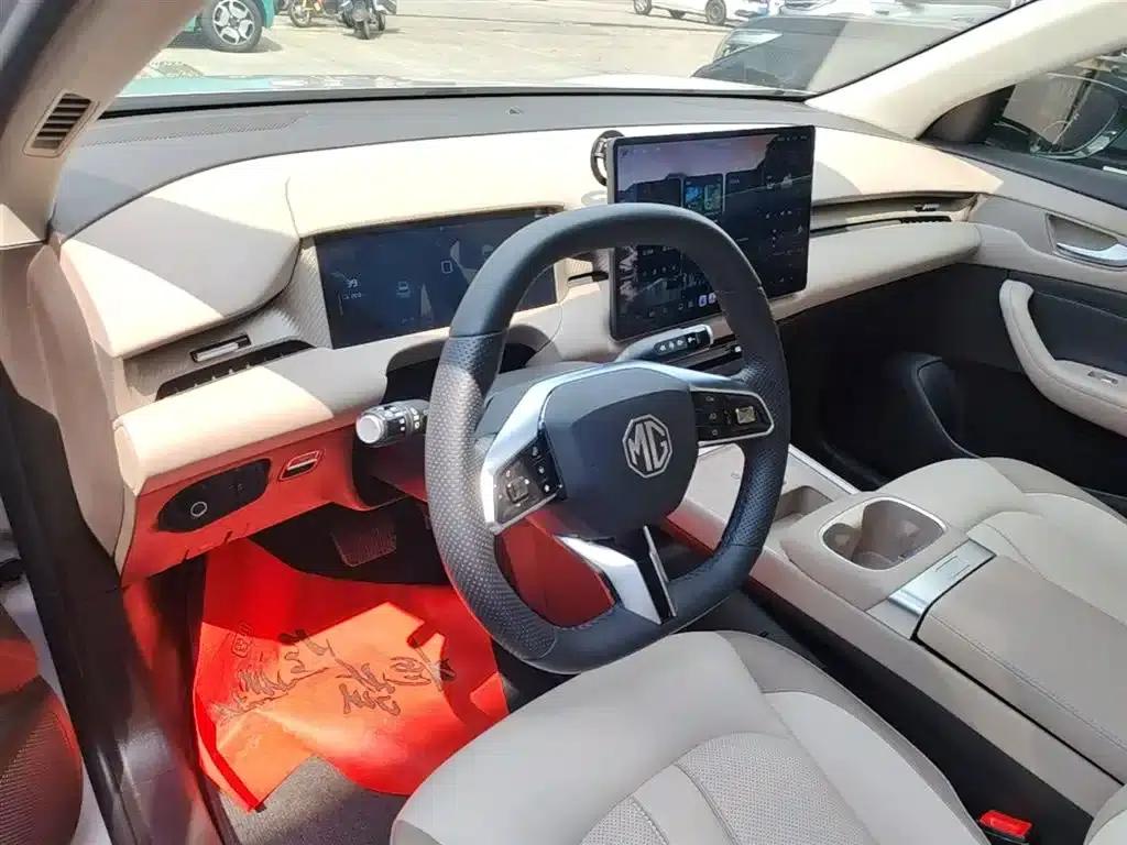 MG ES5 2025 525max Rear-Wheel Drive Intelligent Driving Edition — миниатюра 10