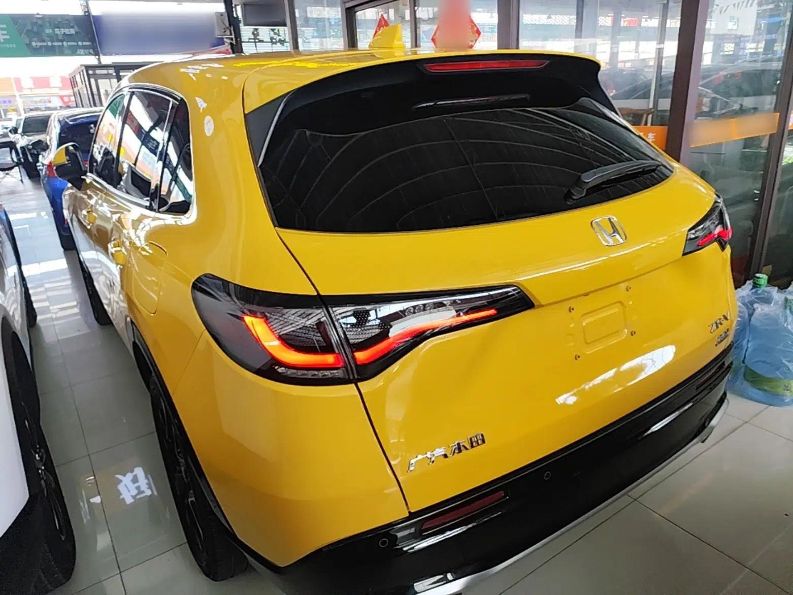Used Honda ZR-V 2022 1.5T CVT Deluxe Edition — миниатюра 4
