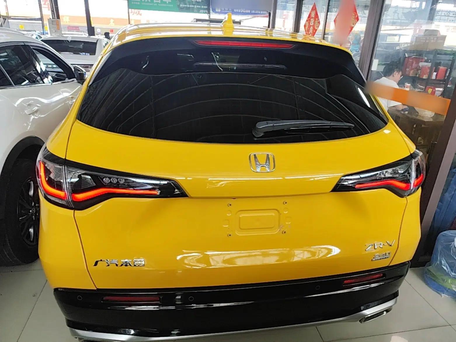 Used Honda ZR-V 2022 1.5T CVT Deluxe Edition — миниатюра 5