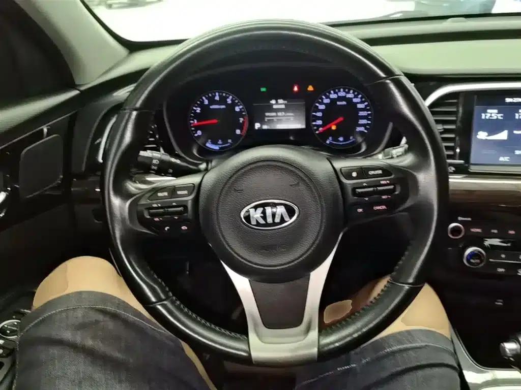 Kia K5 2017 1.8L Automatic DLX — миниатюра 11