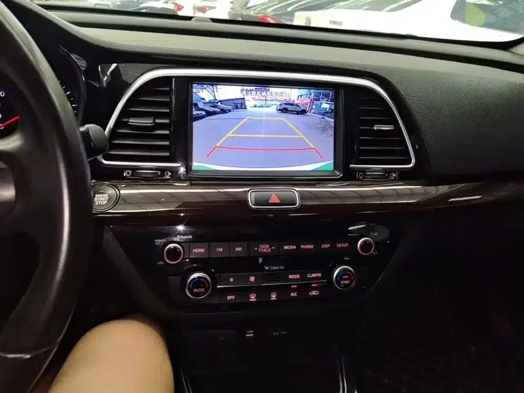 Kia K5 2017 1.8L Automatic DLX — миниатюра 13