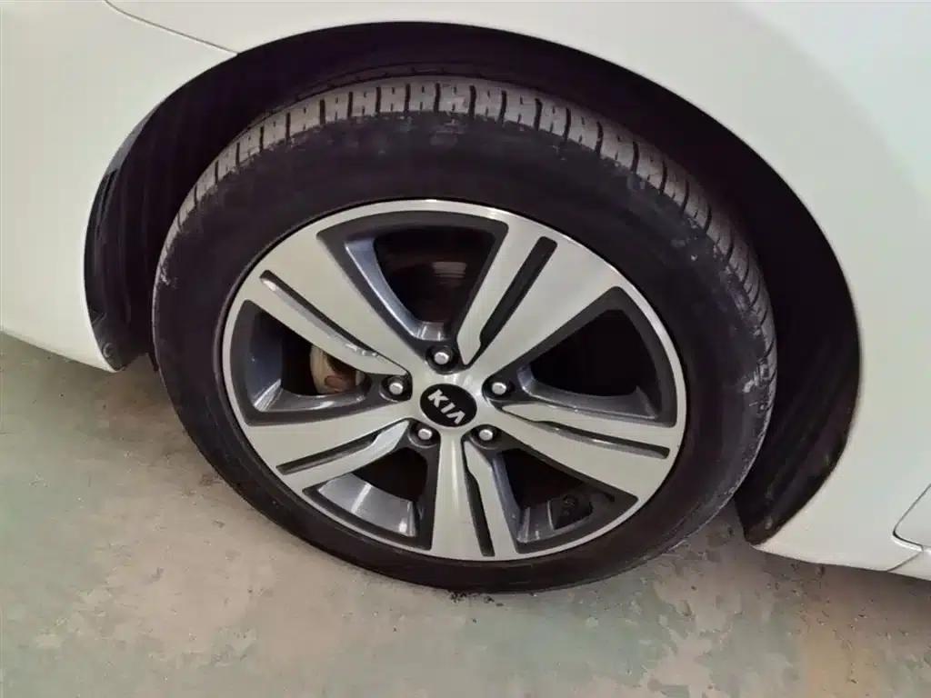 Kia K5 2017 1.8L Automatic DLX — миниатюра 23