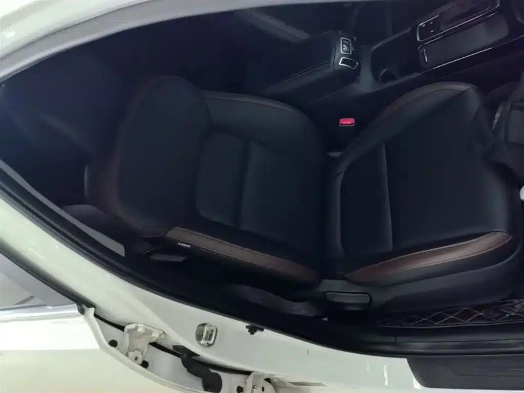 Kia K5 2017 1.8L Automatic DLX — миниатюра 25