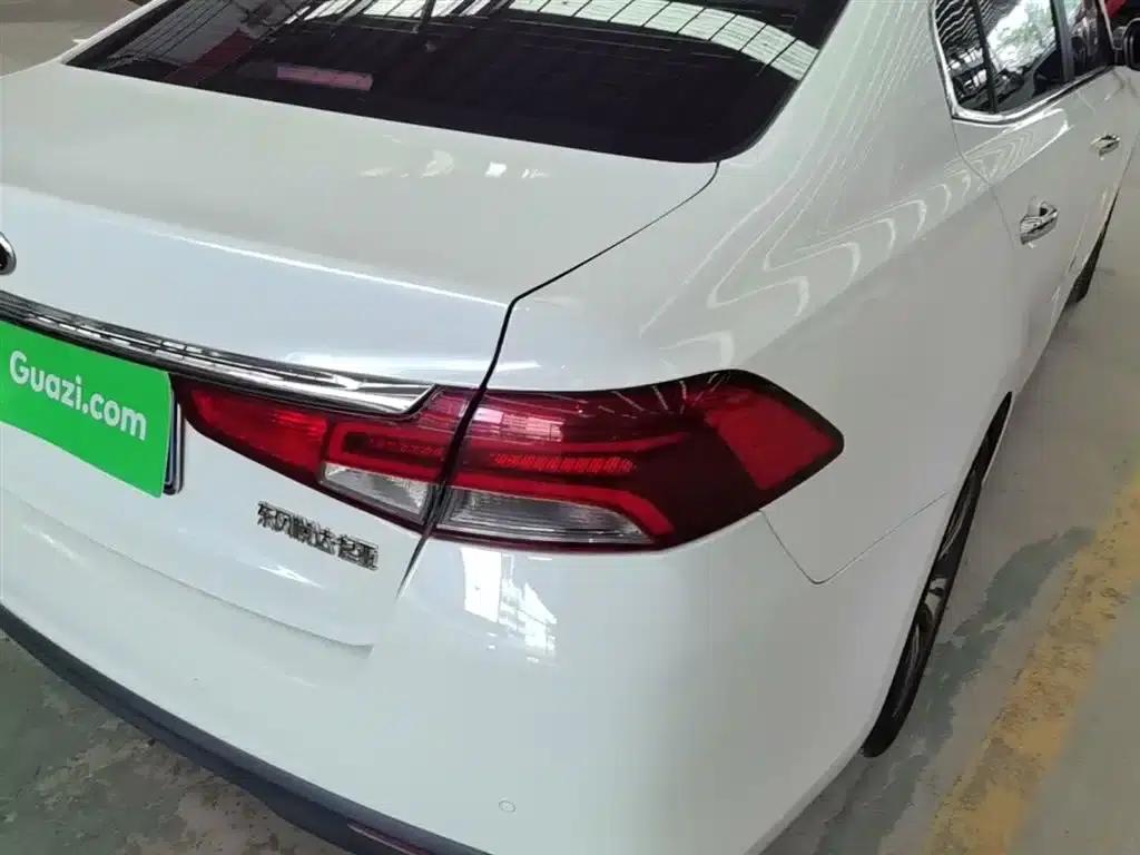 Kia K5 2017 1.8L Automatic DLX — миниатюра 8