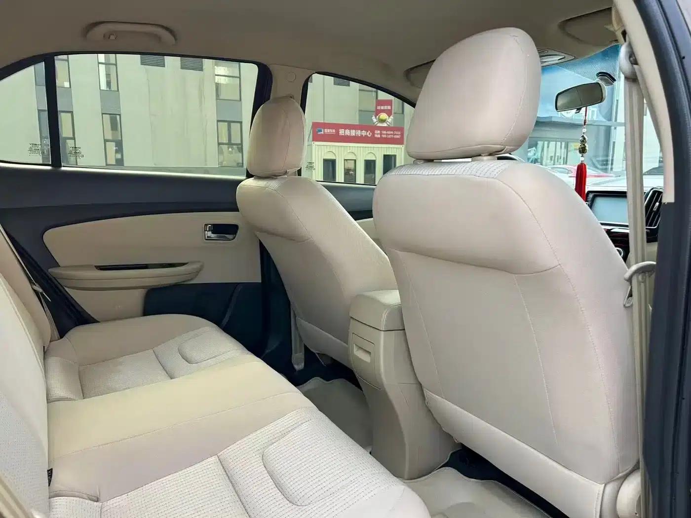 Chery E3 2015 1.5L Manual Comfort Edition — миниатюра 7
