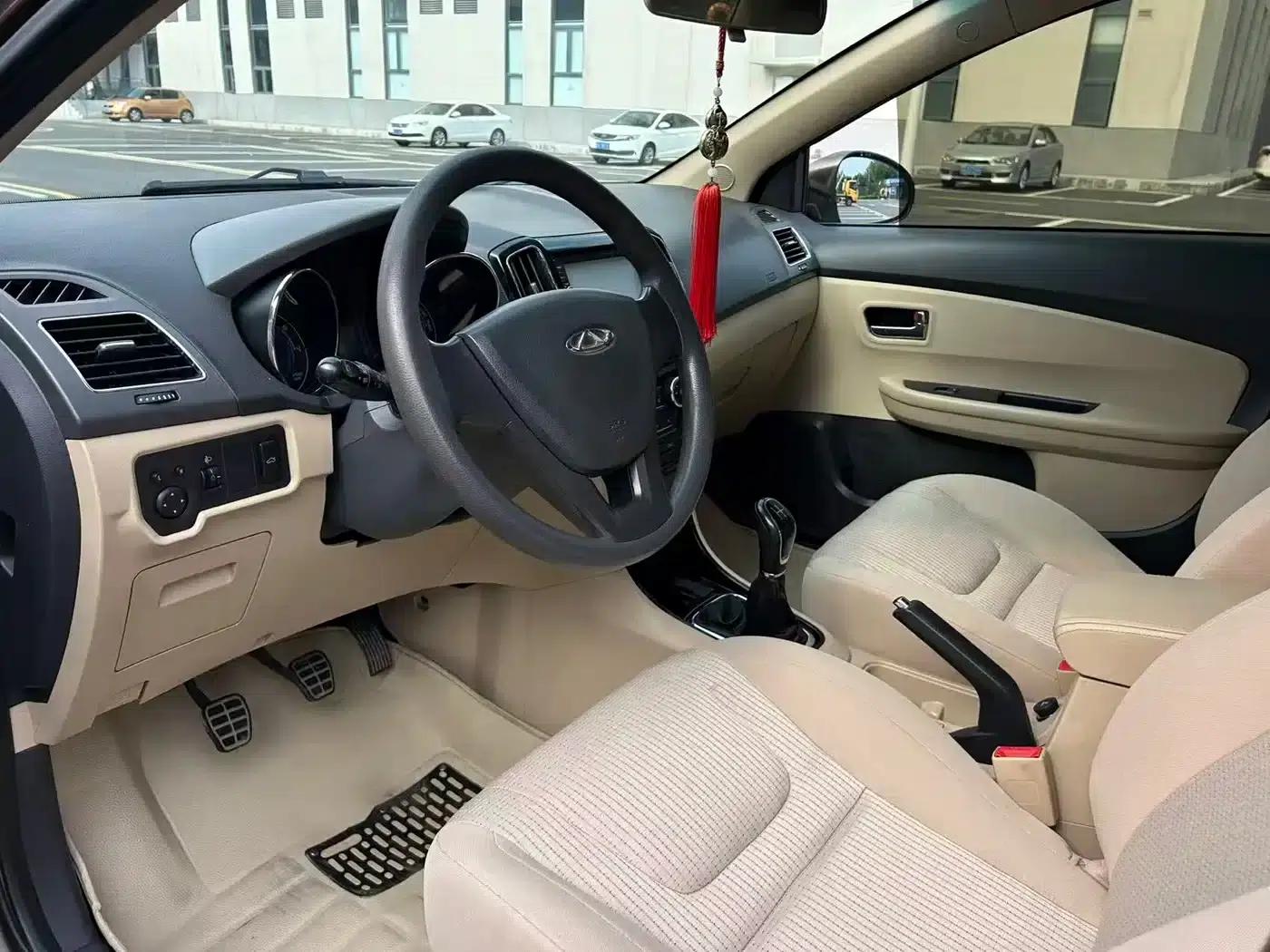 Chery E3 2015 1.5L Manual Comfort Edition — миниатюра 8