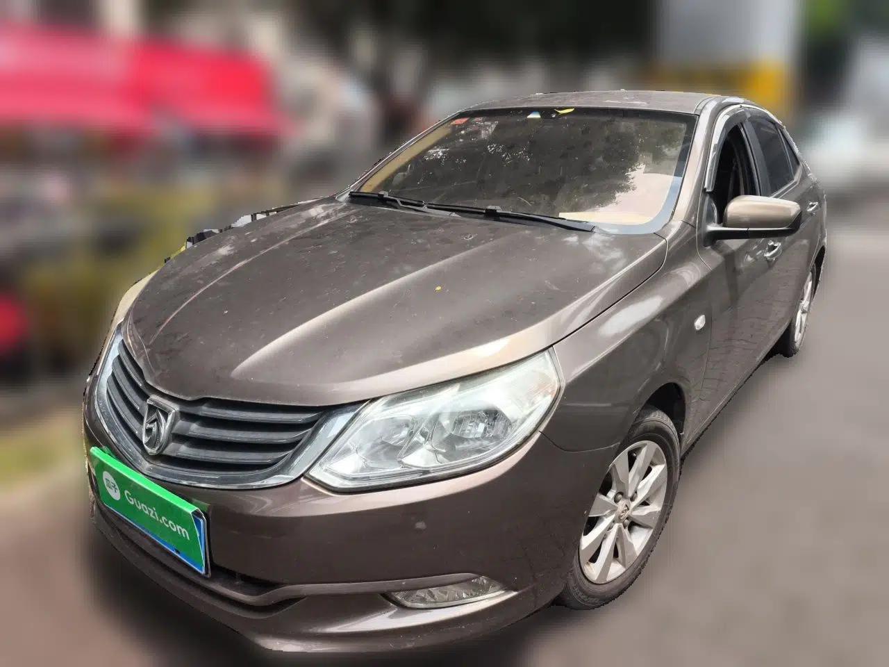 Used Baojun 630 2012 1.8L manual Comfort trim level — миниатюра 1