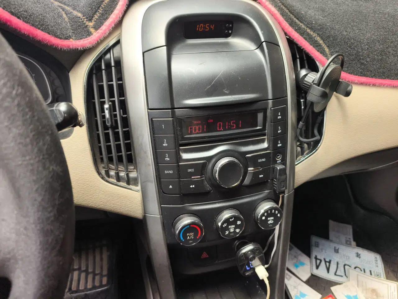 Used Baojun 630 2012 1.8L manual Comfort trim level — миниатюра 13