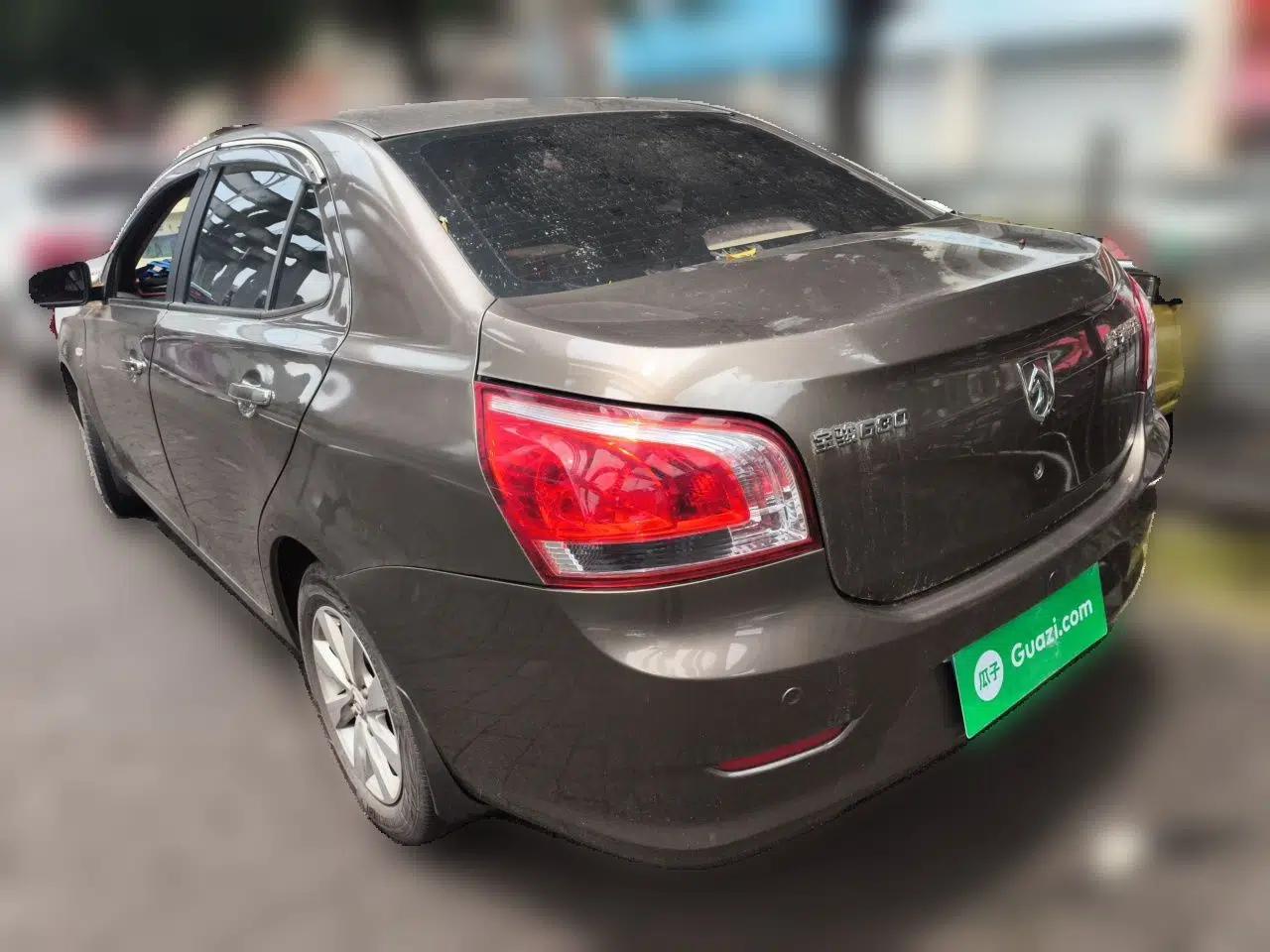Used Baojun 630 2012 1.8L manual Comfort trim level — миниатюра 4