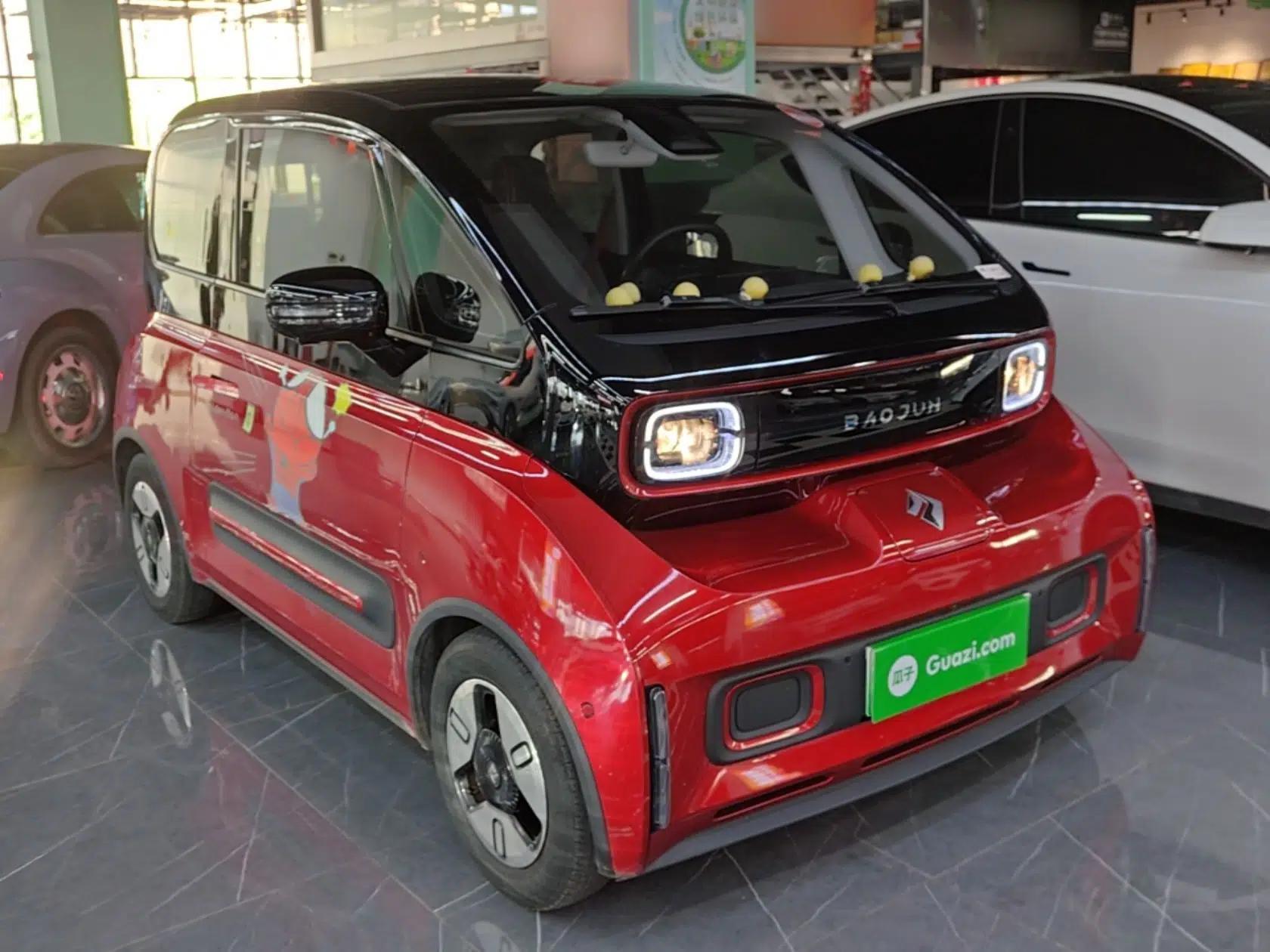 Used Baojun E300 2020 Plus Interstellar Future Edition — миниатюра 3
