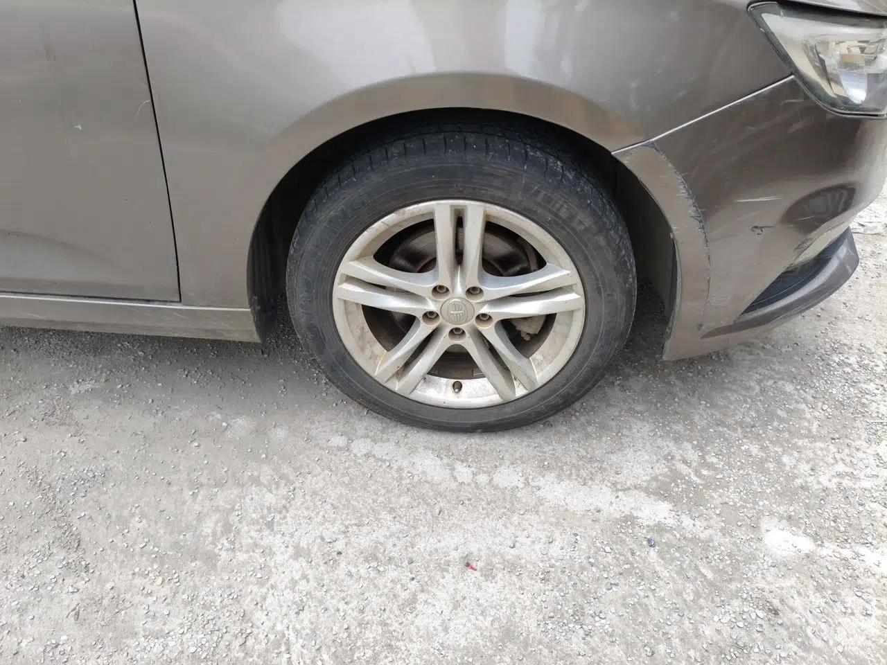 Used Bestune B30 2016 1.6L manual luxury version — миниатюра 8