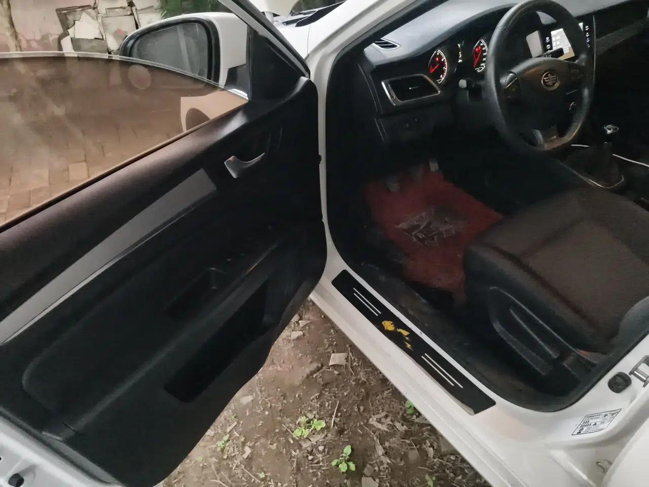 Used Bestune B30 2016 1.6L manual luxury version — миниатюра 16