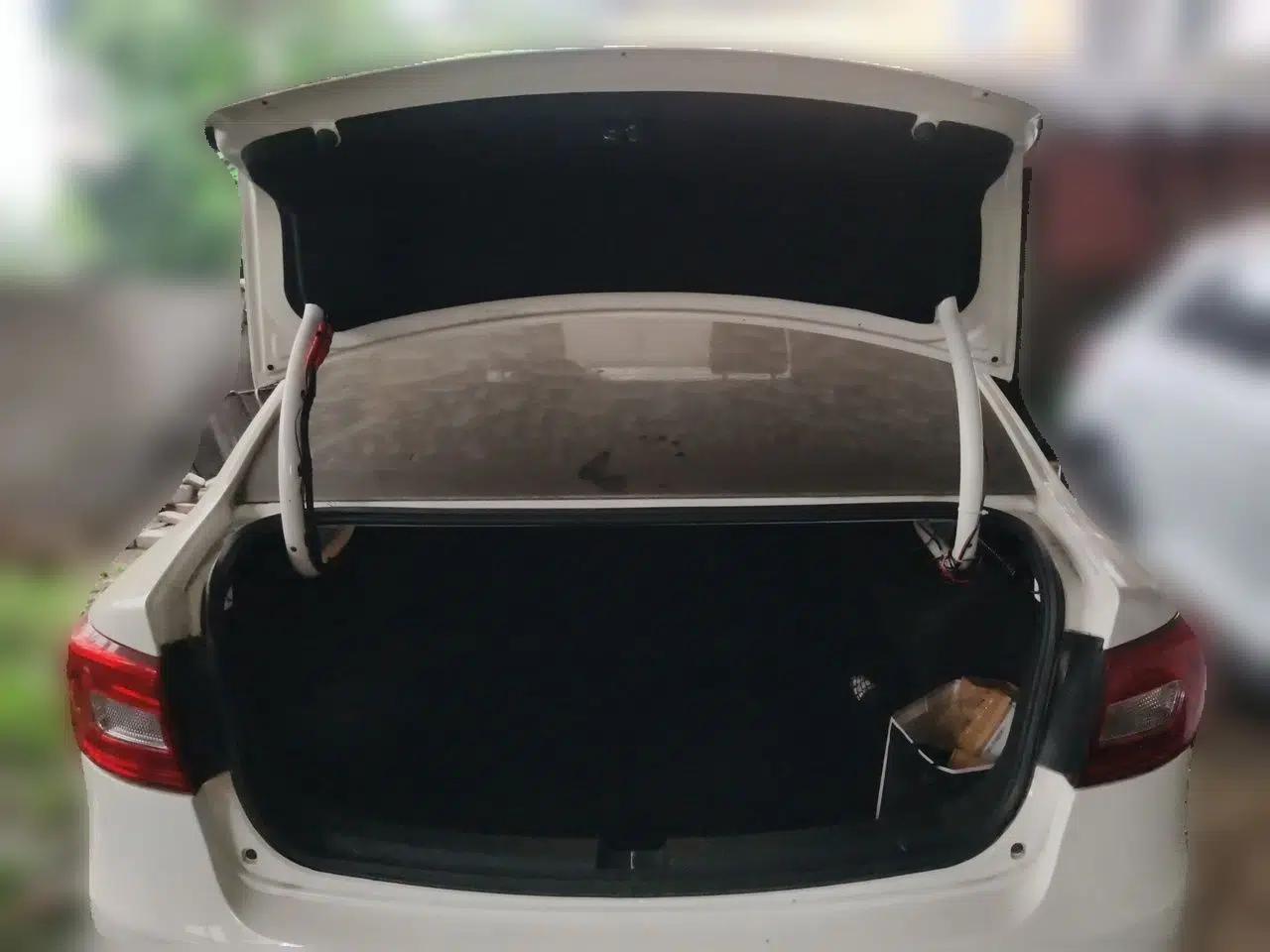 Used Bestune B30 2016 1.6L manual luxury version — миниатюра 19