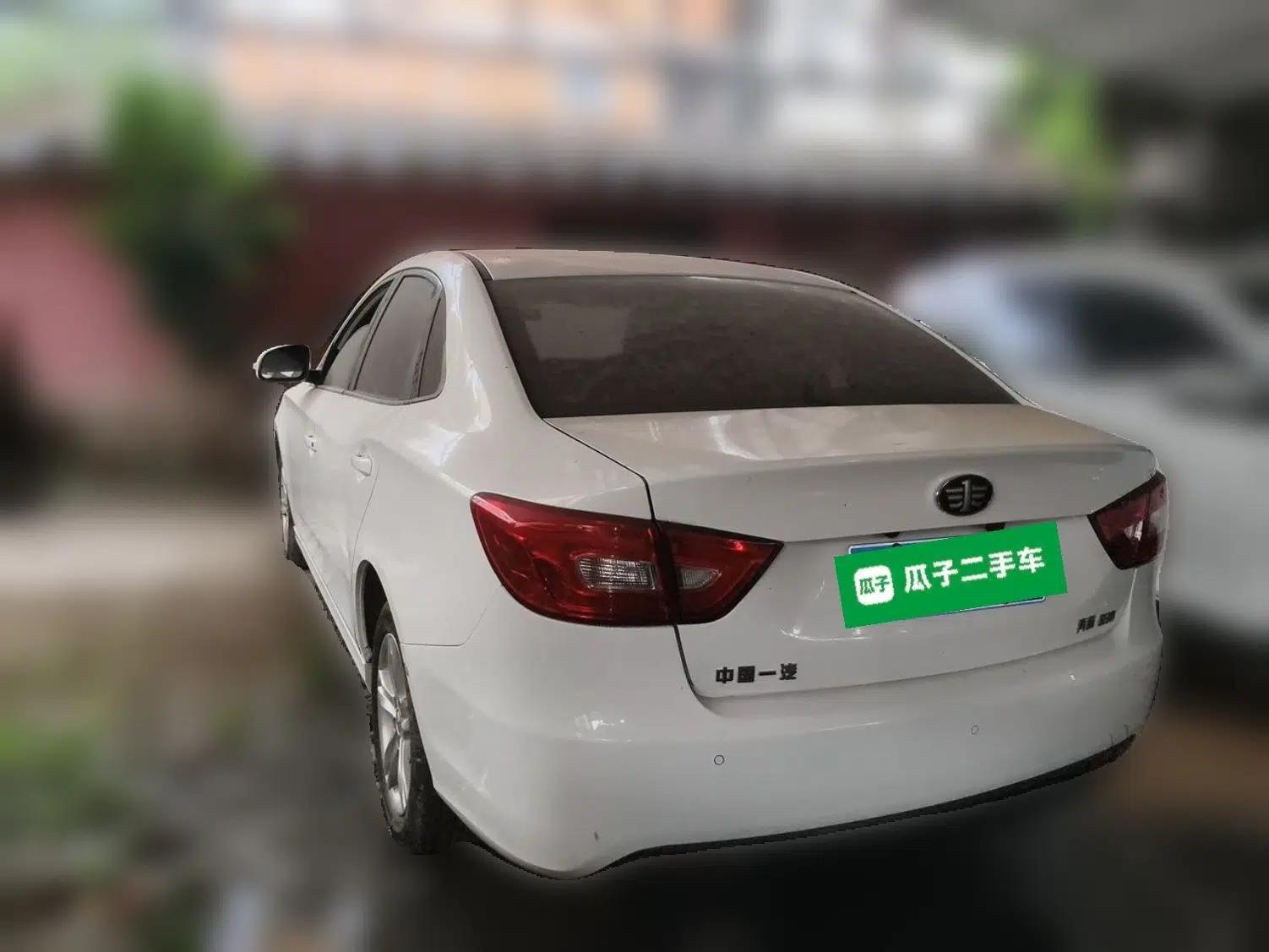 Used Bestune B30 2016 1.6L manual luxury version — миниатюра 4