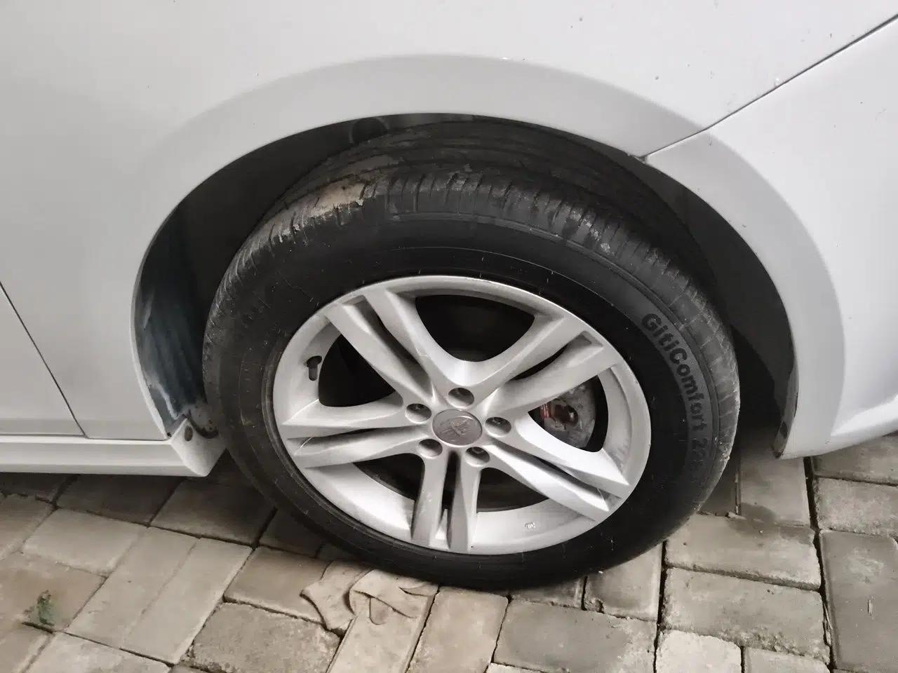 Used Bestune B30 2016 1.6L manual luxury version — миниатюра 8