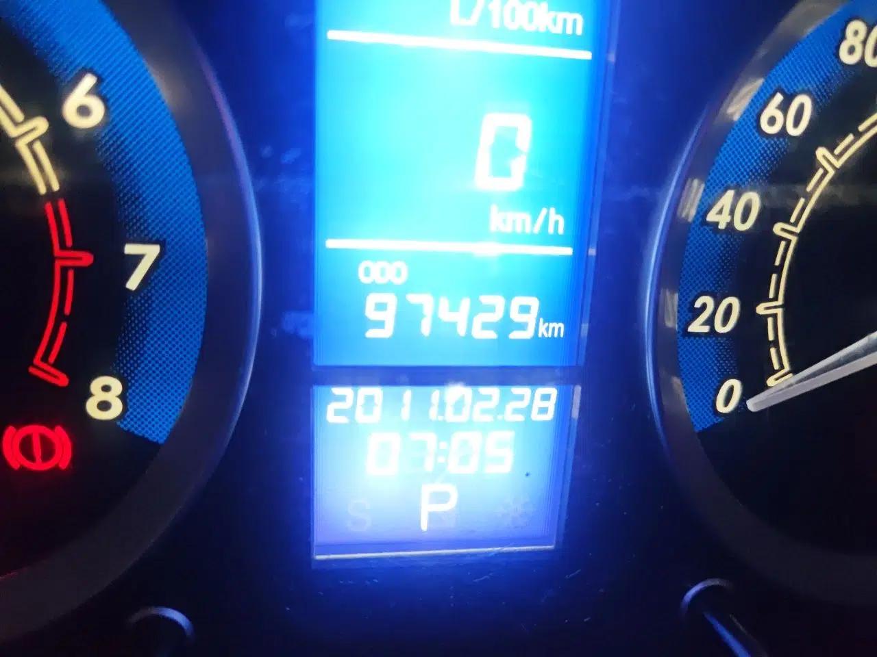 Used BAIC E Series 2013 Sedan 1.5L Automatic Lotte Edition — миниатюра 12