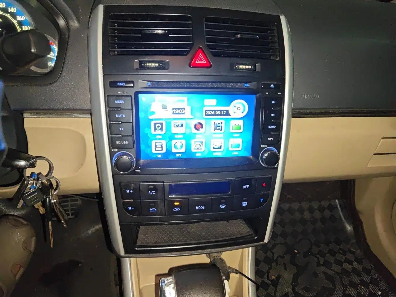 Used BAIC E Series 2013 Sedan 1.5L Automatic Lotte Edition — миниатюра 13