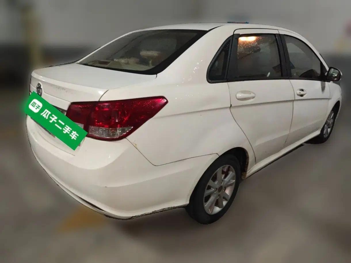 Used BAIC E Series 2013 Sedan 1.5L Automatic Lotte Edition — миниатюра 6