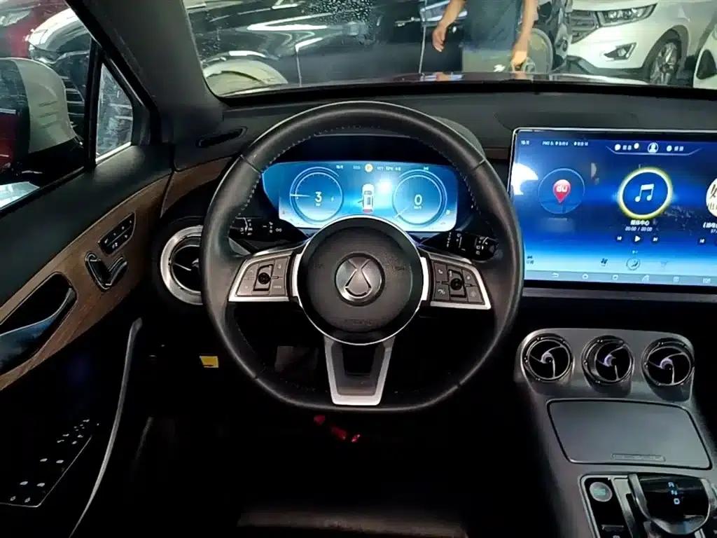 Denza X 2020 PHEV Flagship Edition — миниатюра 3