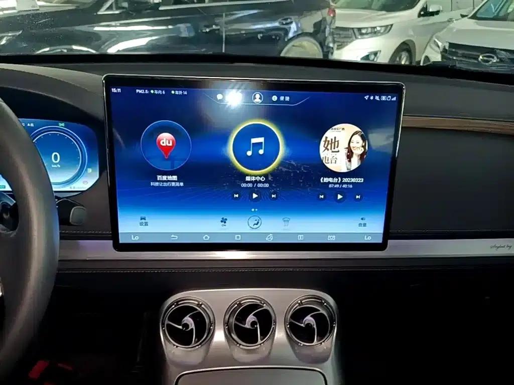 Denza X 2020 PHEV Flagship Edition — миниатюра 5