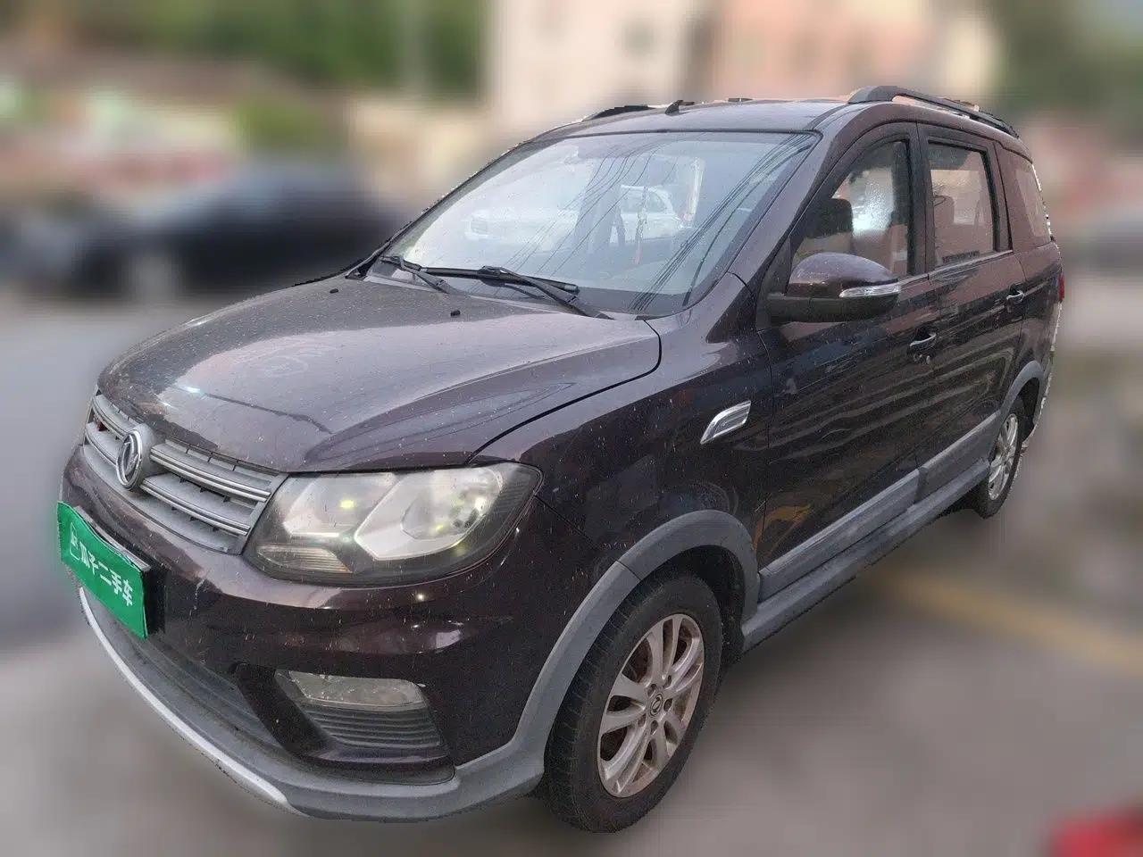 Used Dongfeng Fengon 370 2016 1.5L Manual Elite Home Edition 7-Seater — миниатюра 1