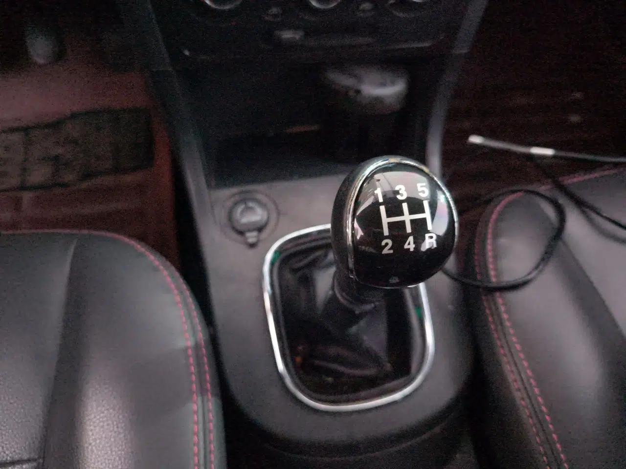 Used Dongfeng Fengon 370 2016 1.5L Manual Elite Home Edition 7-Seater — миниатюра 14