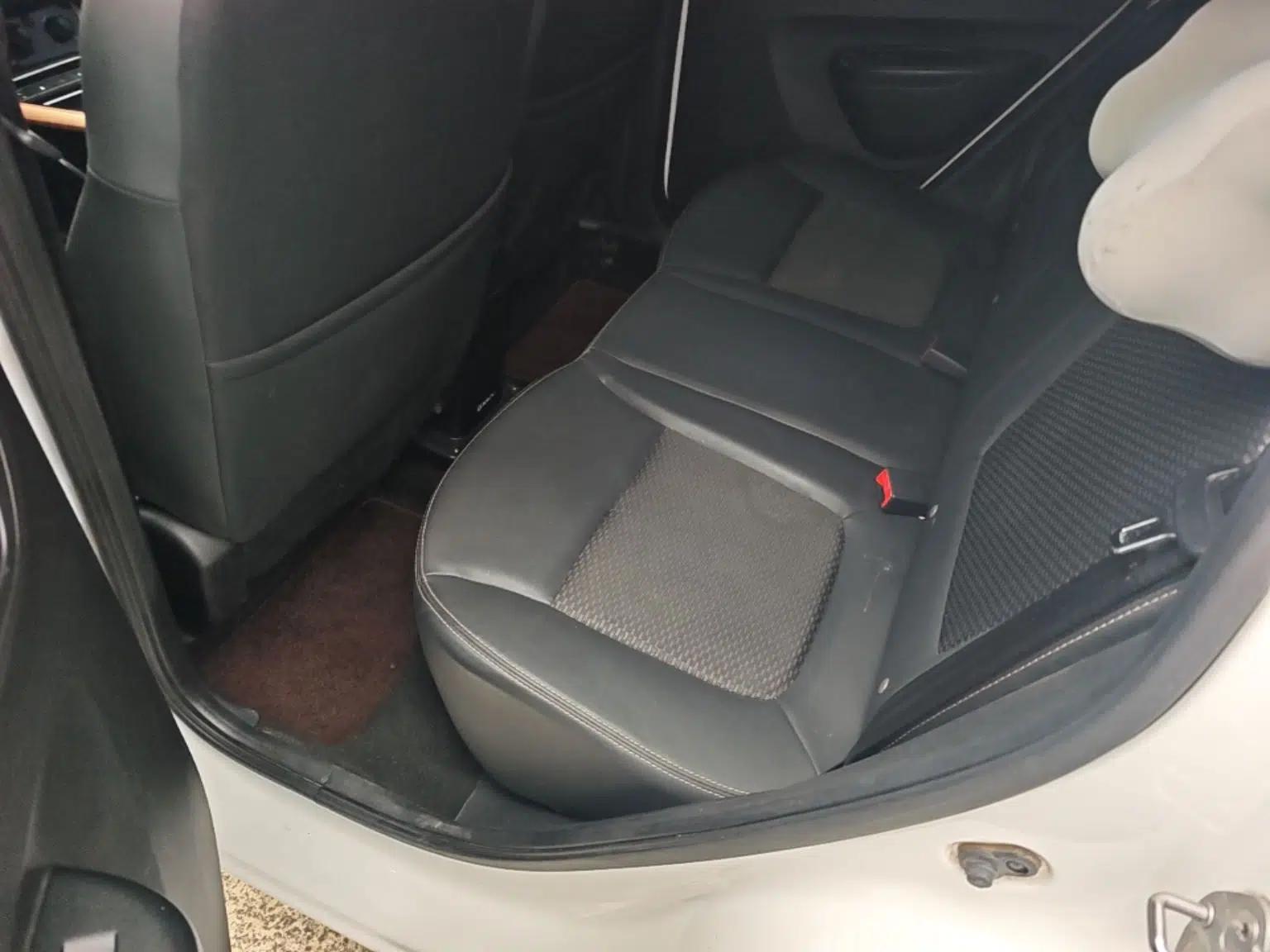 Used Dongfeng NAMMI BOX 2022 Revised Light Wind Edition 201 km Standard Version — миниатюра 20