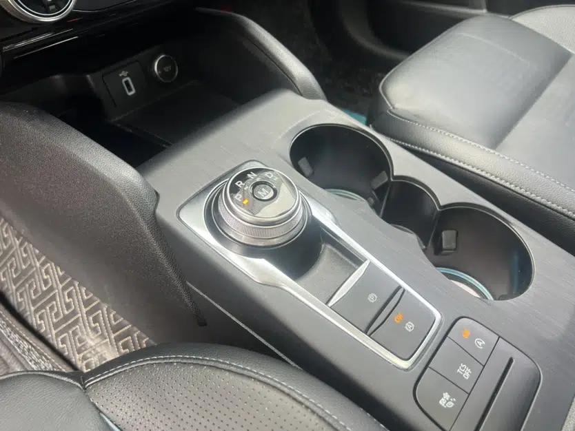 Used Ford Focus Active 2020 EcoBoost 180 Automatic Titanium Edition — миниатюра 23