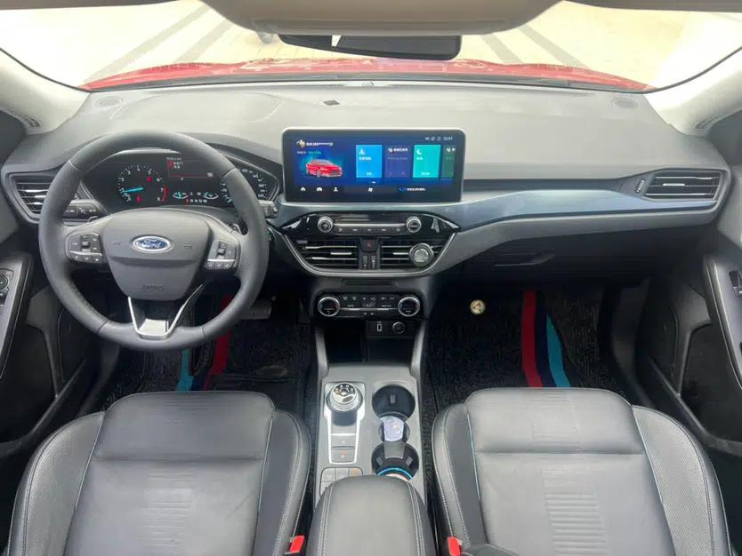Used Ford Focus Active 2020 EcoBoost 180 Automatic Titanium Edition — миниатюра 32